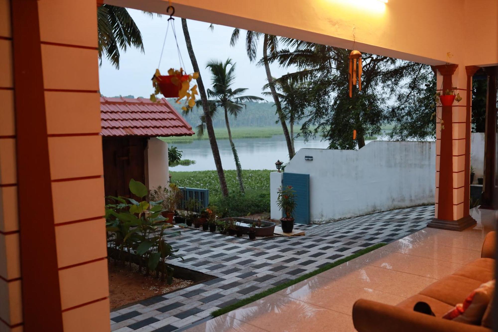 Kovalam Lake View Villa Vellayani Eksteriør bilde